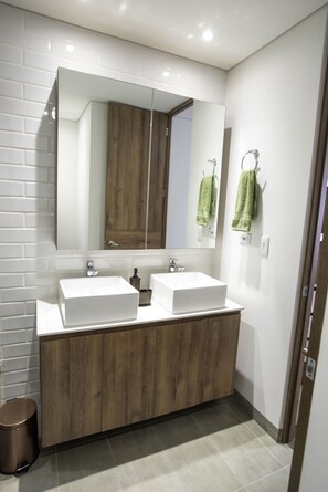 Bathroom - Vrbo Property (Medellín)