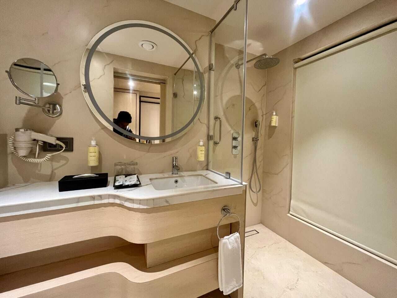 Shower, towels, soap, shampoo