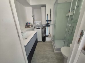 Bathroom - Charming renovated studio with terrace in Bayeux (Bayeux)