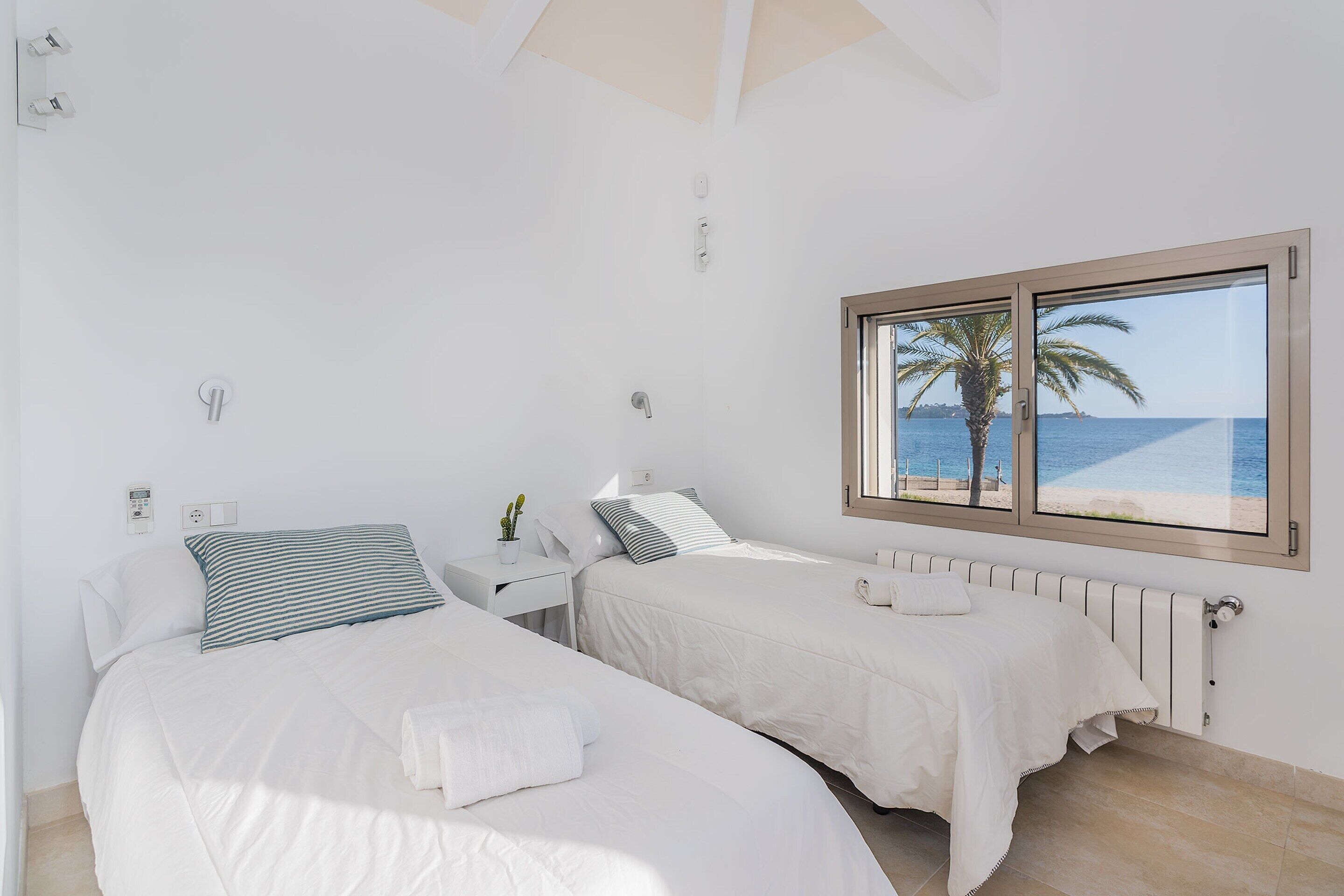 Chalet | 5 bedrooms, iron/ironing board