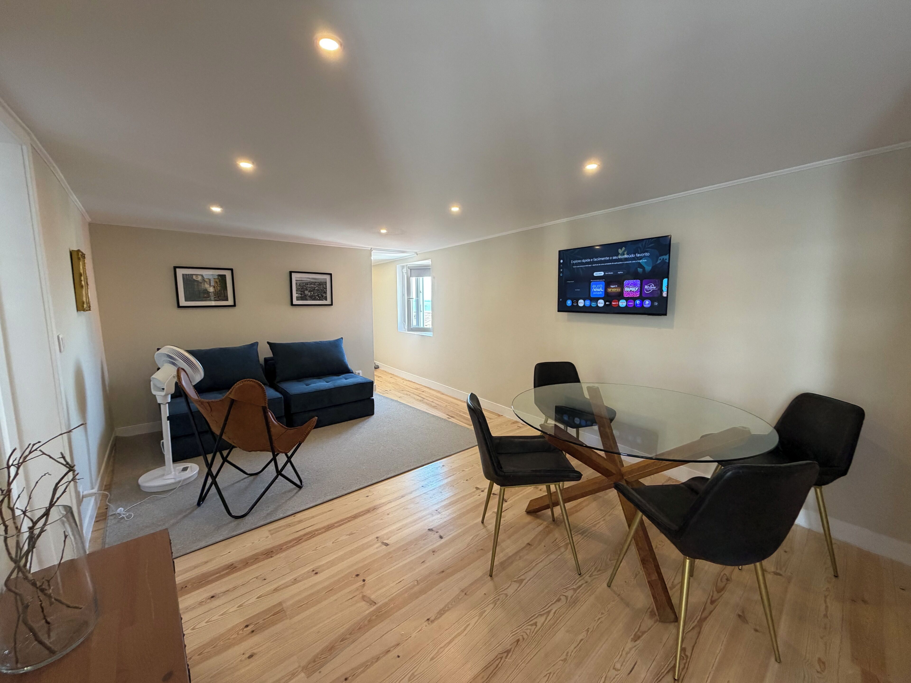 Comfort Apartment, Non Smoking, City View | Living area | Smart TV