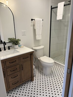 Bathroom - Old Beech Cottage in Hocking Hills-Hot Tub, Fire Pit, Grill & Fishing Nearby! (Logan)