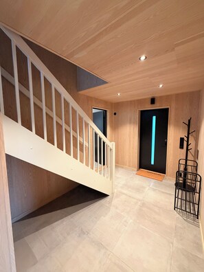 Interior - Brand-new, modern apartment in beautiful surroundings (Møre og Romsdal)