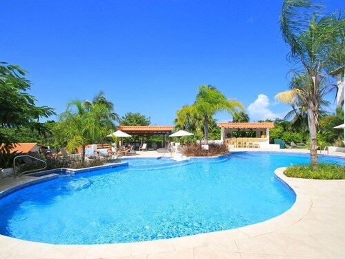 Sugar Cane Club Hotel & Spa