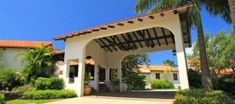 Sugar Cane Club Hotel & Spa