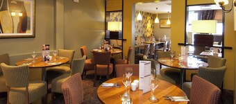Premier Inn Sunbury