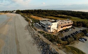 Exterior - Hotel Les Mouettes (Larmor-Plage)