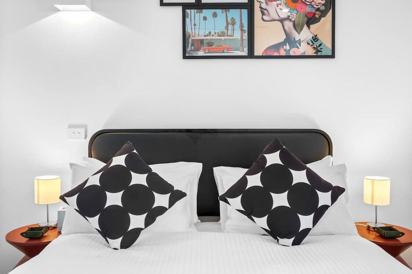 2 bedrooms, desk, iron/ironing board, WiFi