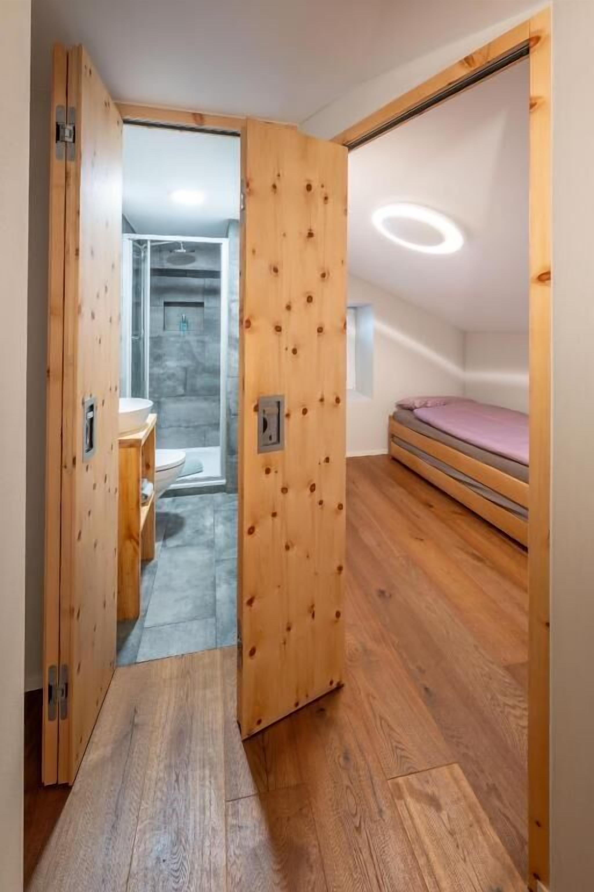 Apartamento, balcón, vistas a la ciudad | Baño