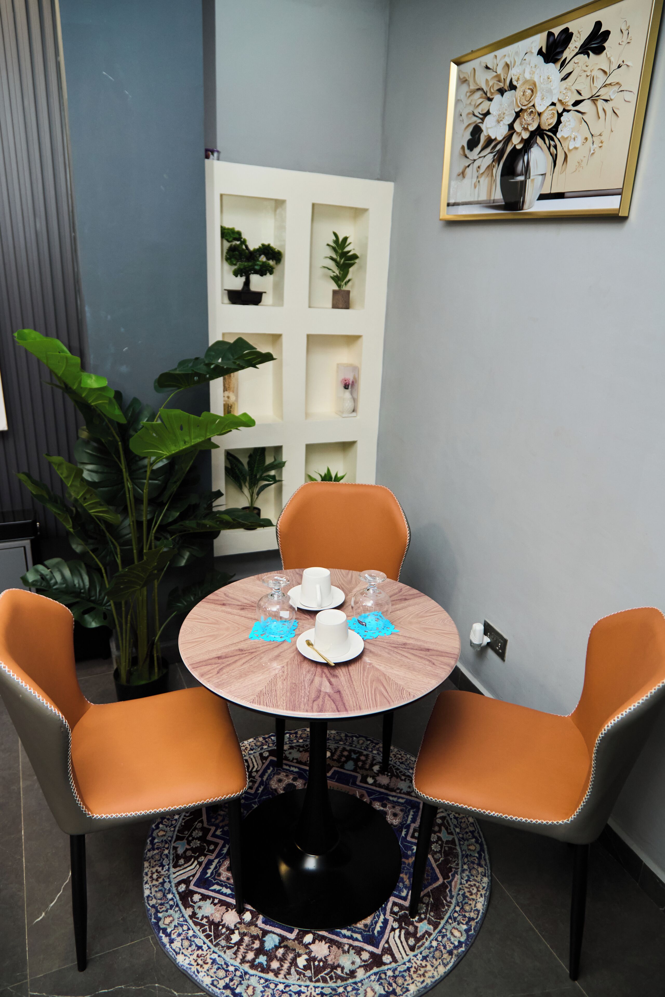 Apartamento Confort, balcón, vistas a la ciudad | Restauración