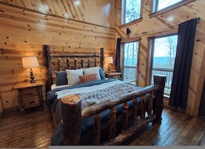 4 bedrooms - Three Bears Pet-friendly Cabin With Heated Pool Near Hochatown Mountain Views Sleeps 10 (Broken Bow)