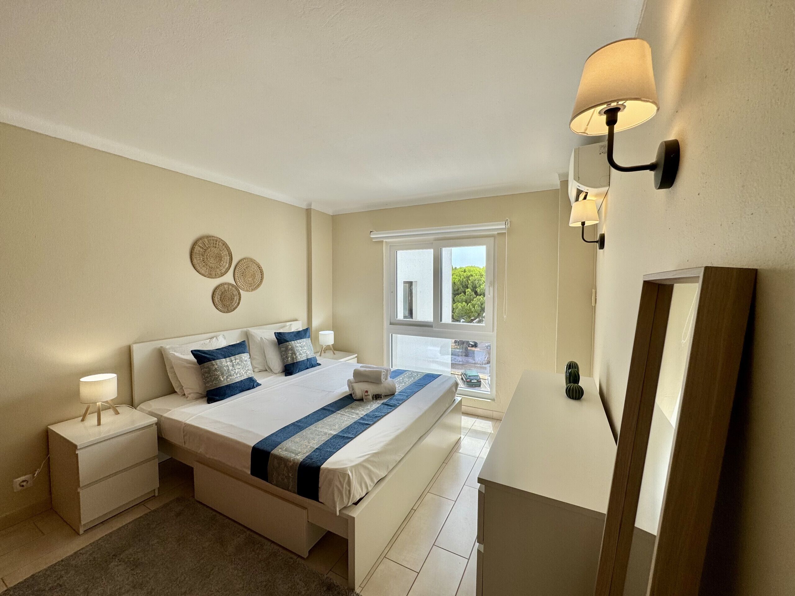 1 bedroom, iron/ironing board, WiFi (free), bed sheets
