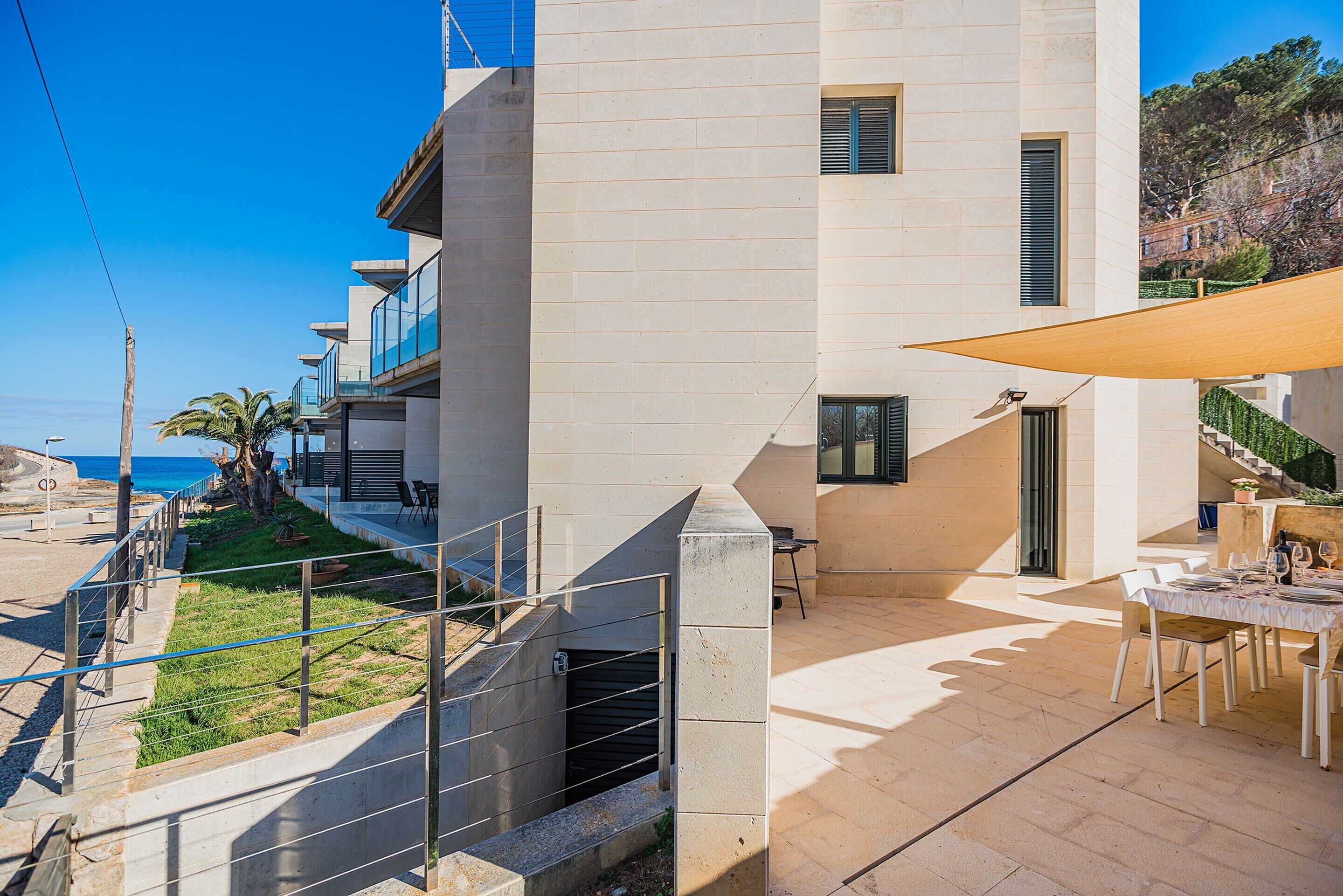 Apartment | Outdoor dining