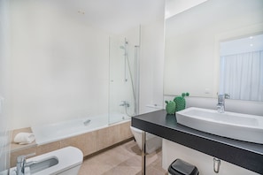 Apartment | Bathroom | Hair dryer - Apartment 20 m From Cala Molins Beach (Pollença)