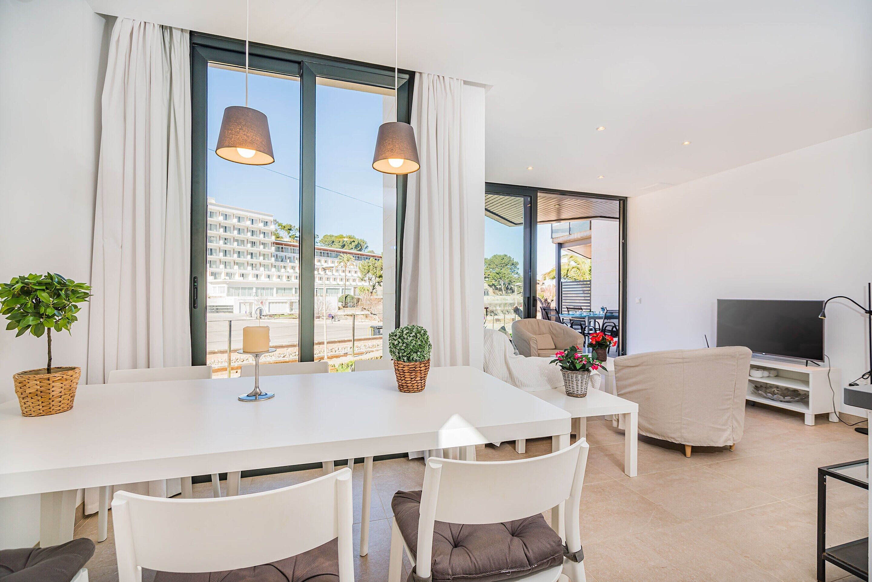 Apartment | Dining