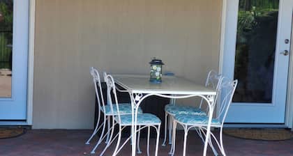 Beautiful 2-bedroom apartment with AC in College Place