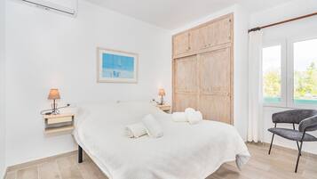Apartment | 2 bedrooms, iron/ironing board