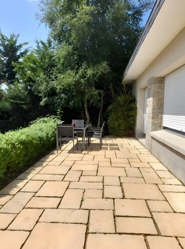 Bed and Breakfast 'Chambre Côté Mer' with Shared Terrace, Shared Garden and Wi-Fi