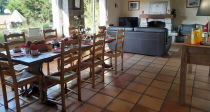 Chambre d’hôtes « Chambre côté mer » avec terrasse, jardin partagés et Wi-Fi