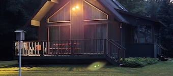 Bluff Point Hideaway Private & Cozy 2 Bedroom Cabin