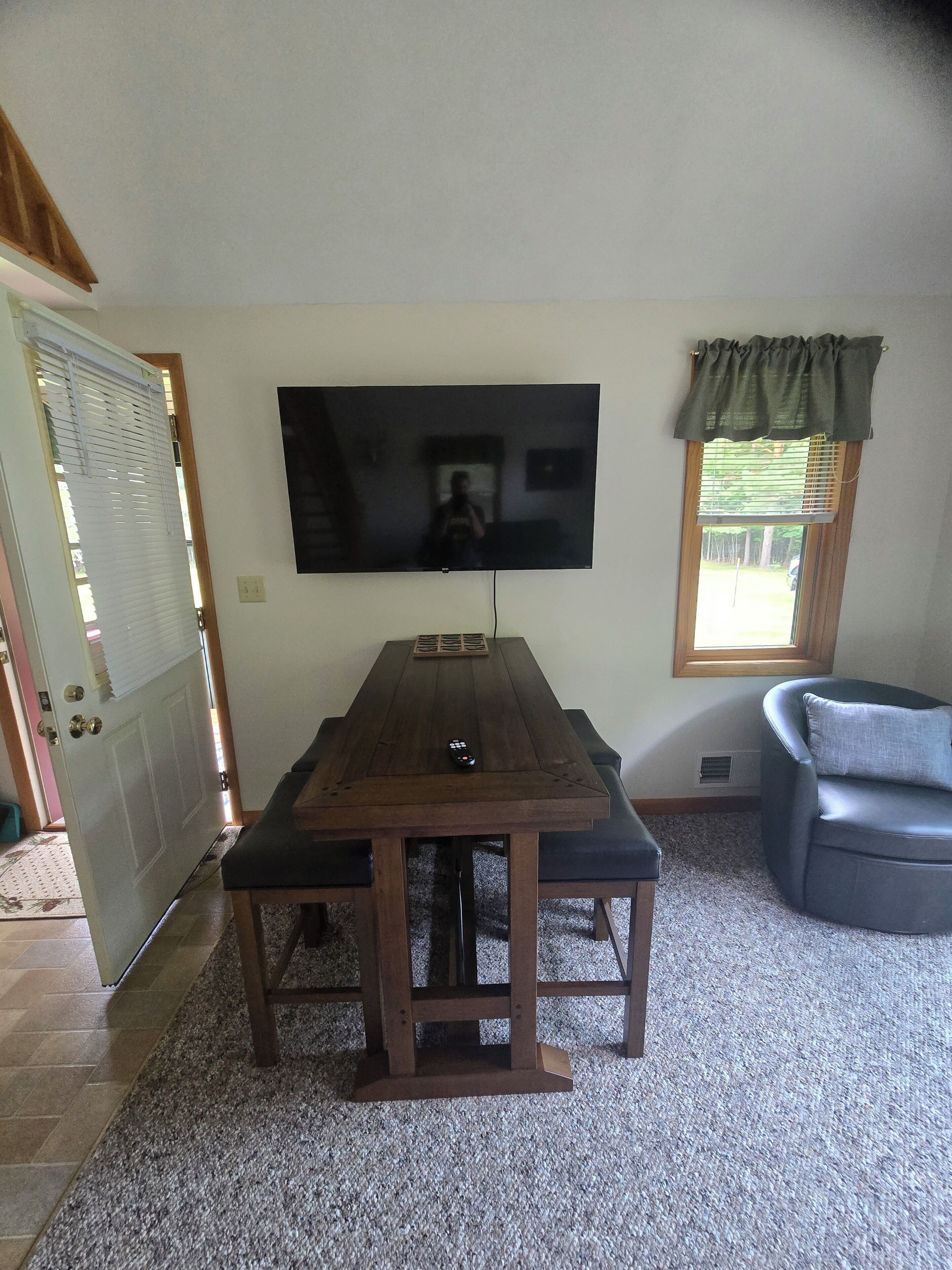 Bluff Point Hideaway Private & Cozy 2 Bedroom Cabin - 핑거 레이크스