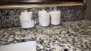 Bathroom amenities