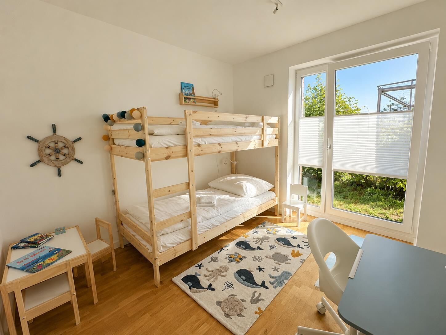 2 bedrooms, iron/ironing board, free WiFi