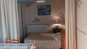 6 bedrooms, WiFi