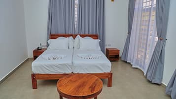 Classic Twin Room, Mountain View | In-room safe, desk, laptop workspace, iron/ironing board (on request)