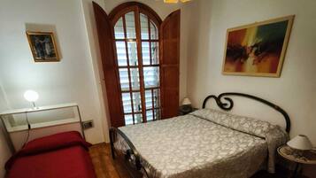 4 chambres, draps fournis