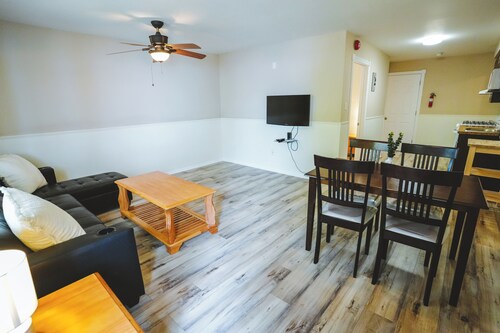 Complex Unit 4 - Spacious 2-Bedroom Condo Steps from the Lake