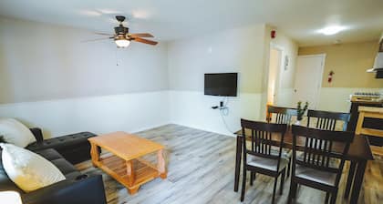 Complex Unit 4 - Spacious 2-Bedroom Condo Steps from the Lake