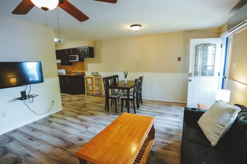Complex Unit 4 - Spacious 2-Bedroom Condo Steps from the Lake