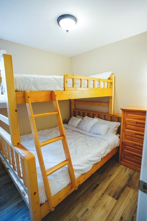 2 chambres, accès à Internet