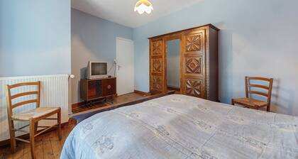 Holiday Home “Gite Ferme De La Ruette 73” with Shared Terrace, Private Garden & Wi-Fi