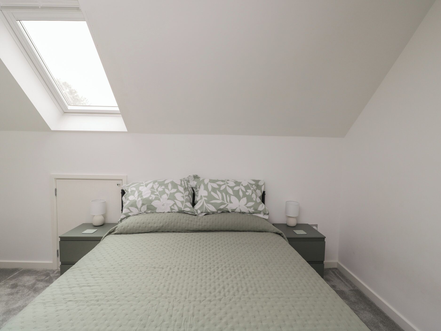 4 bedrooms, WiFi (free), individually decorated, individually furnished