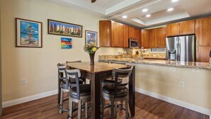 Dining - Wake Up to Golf Course Views & Resort Amenities (Kapolei)