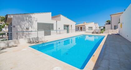 Beachside Escape in Cala Molins