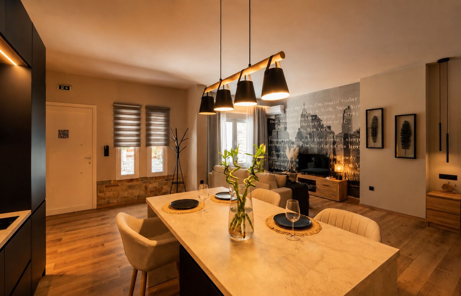 Habitació doble Deluxe, balcó, vistes a la ciutat | Cuina privada | Cafetera exprés, bullidora elèctrica i una illa a la cuina 