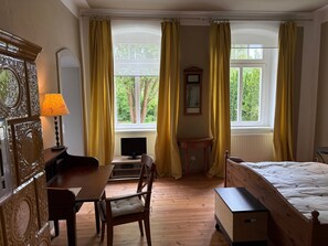 5 habitaciones, wifi y ropa de cama 
