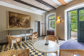 Dining - Parkcafe Holiday Home with Private Terrace, Garden, and Wi-Fi (Briesen)
