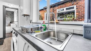 Dishwasher, cookware/dishes/utensils