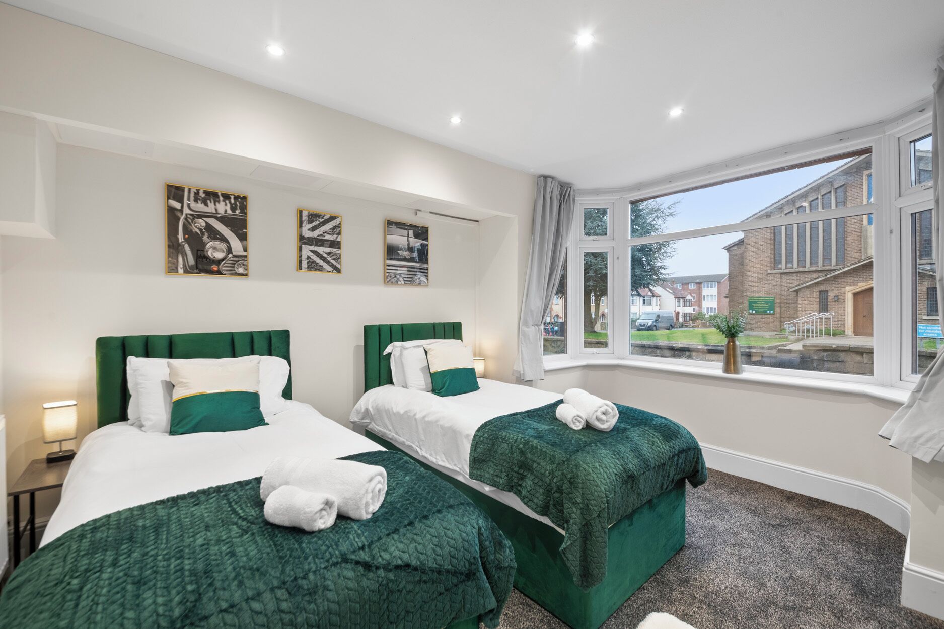 5 slaapkamers, gratis wifi, individueel gedecoreerd
