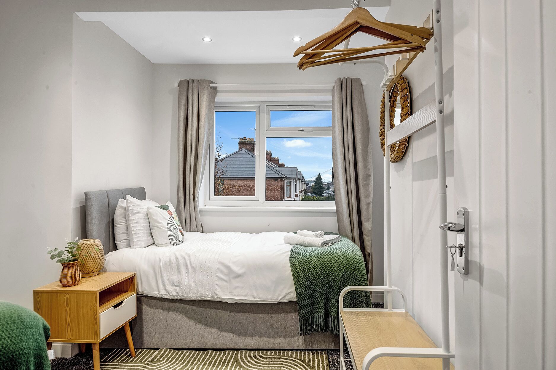 4 bedrooms, WiFi (free), individually decorated, individually furnished