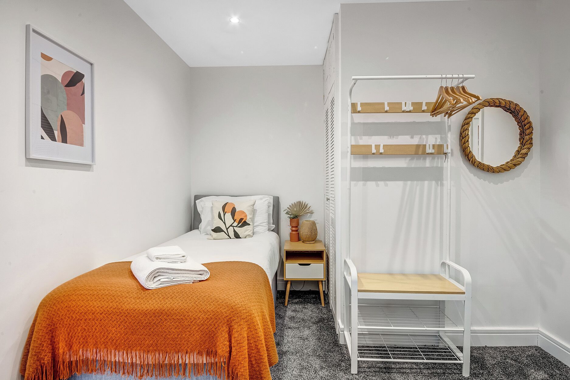 4 slaapkamers, gratis wifi, individueel gedecoreerd