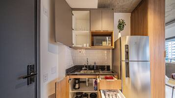 Apartment, Balcony | Private kitchen