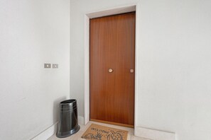 Interior - Apartment 'Casa Di Anna' with Balcony, Wi-Fi and Air Conditioning (Polignano a Mare)