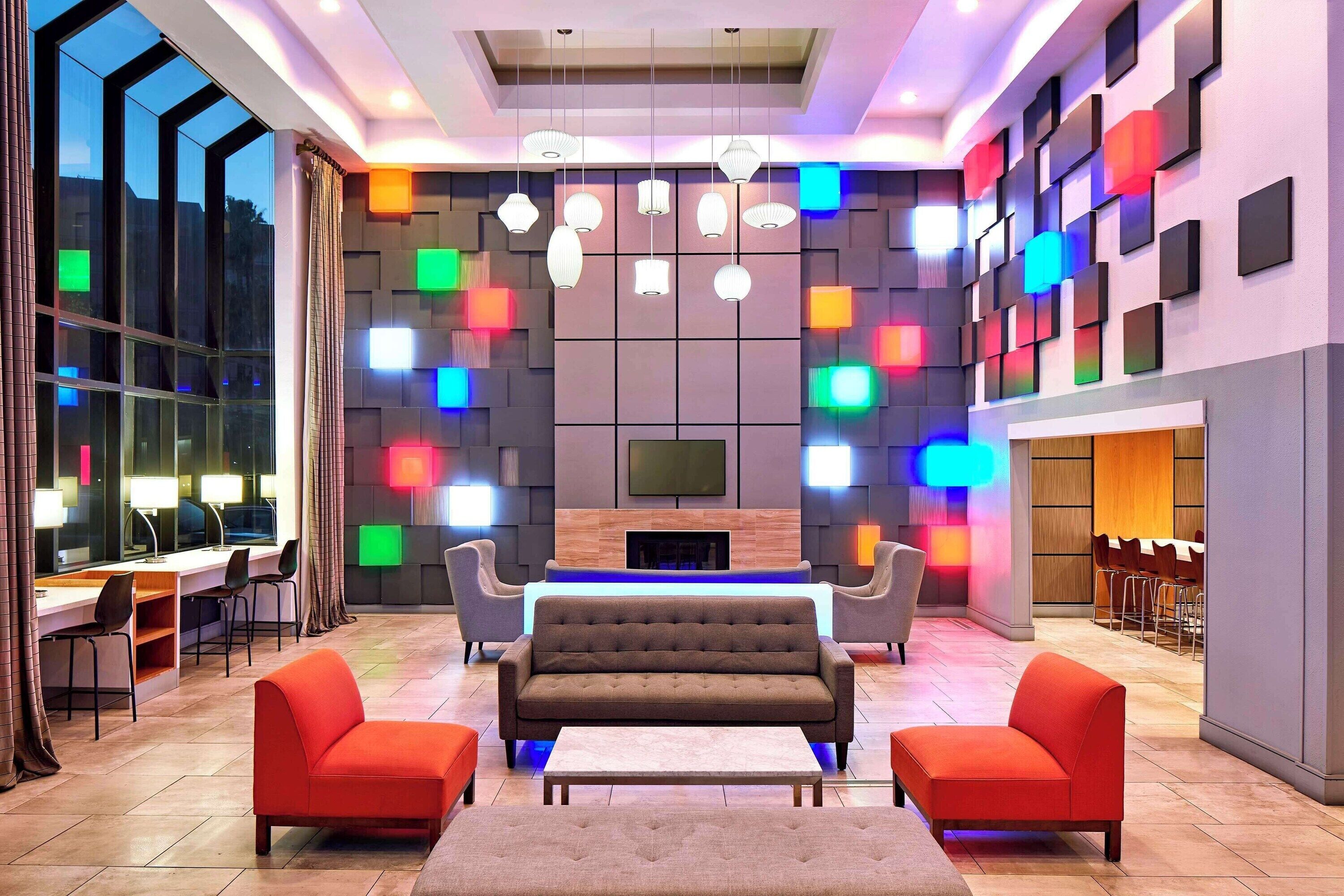 Suite With Whirlpool & Breakfast | Pool Days & Orange County Getaways - 오렌지