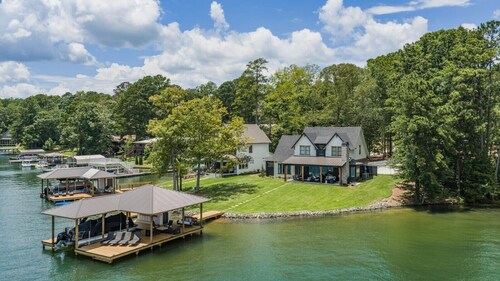 New-Build Lake Martin Retreat | Dock & Lake Views!