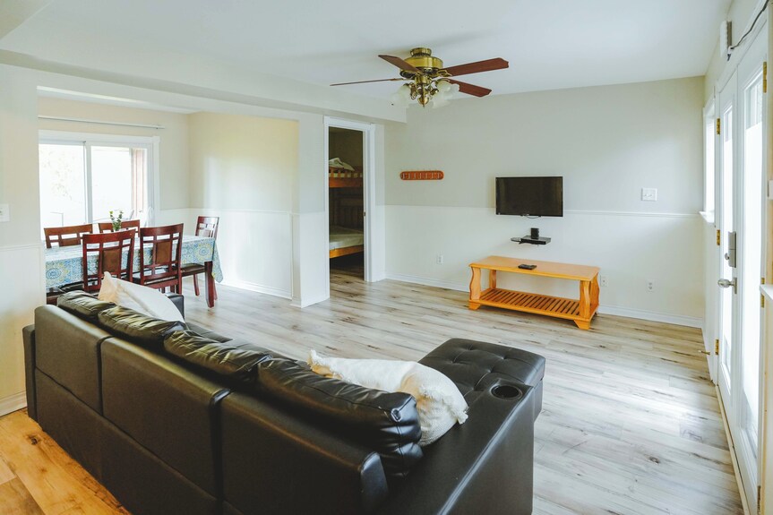 Heron Cottage - 3-bedroom Cottage Family Friendly - Kawartha Lakes